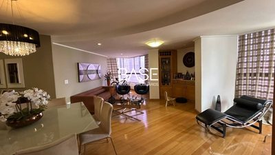 Apartamento, 4 quartos, 215 m² - Foto 1