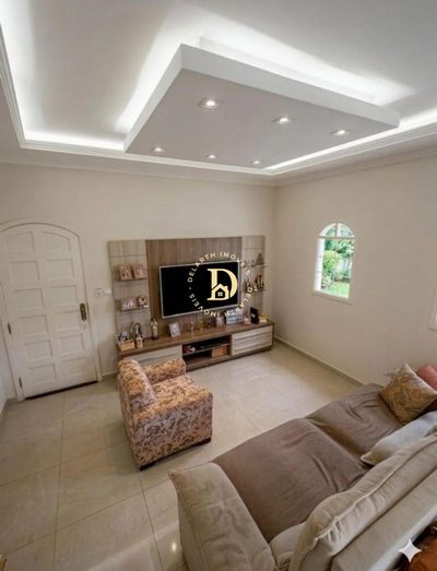 Casa, 4 quartos, 255 m² - Foto 1