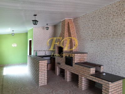 Casa, 3 quartos, 200 m² - Foto 1