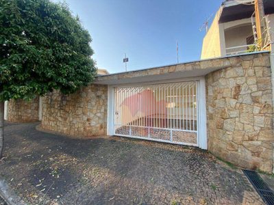 Casa, 3 quartos, 197 m² - Foto 1