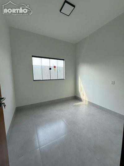 Casa, 4 quartos, 240 m² - Foto 1
