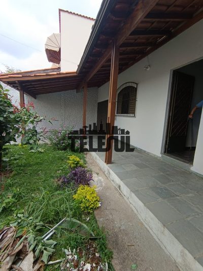 Casa, 2 quartos, 203 m² - Foto 1