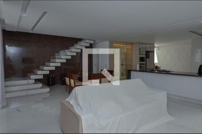 Casa, 3 quartos, 240 m² - Foto 1