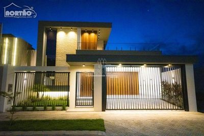 Casa, 4 quartos, 260 m² - Foto 1