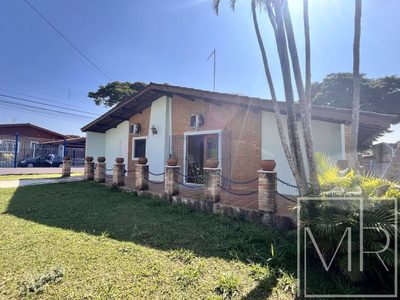Casa, 3 quartos, 239 m² - Foto 2