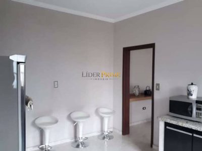 Casa, 4 quartos, 220 m² - Foto 4