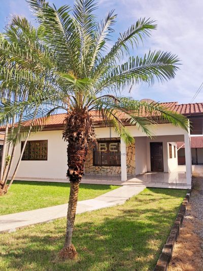 Casa, 3 quartos, 226 m² - Foto 2