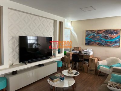 Sobrado, 5 quartos, 200 m² - Foto 1