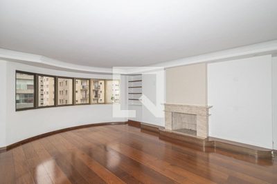 Apartamento, 3 quartos, 188 m² - Foto 1