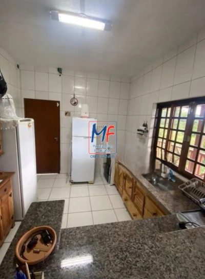 Casa, 5 quartos, 229 m² - Foto 1