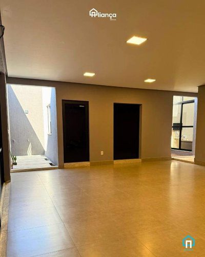 Casa, 1 quarto, 212 m² - Foto 2