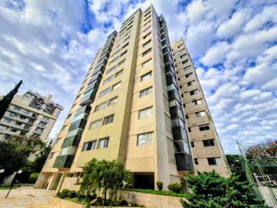 Apartamento, 3 quartos, 3150 m² - Foto 1
