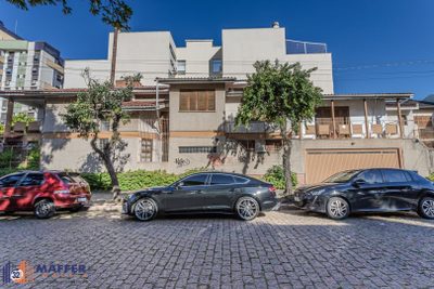 Casa, 9 quartos, 281 m² - Foto 2