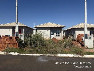 Casa, 2 quartos, 180 m² - Foto 1