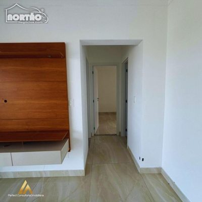 Casa, 3 quartos, 78 m² - Foto 2