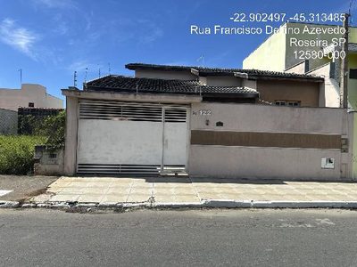 Casa, 3 quartos, 250 m² - Foto 1
