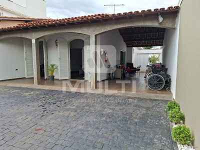 Casa, 8 quartos, 311 m² - Foto 1