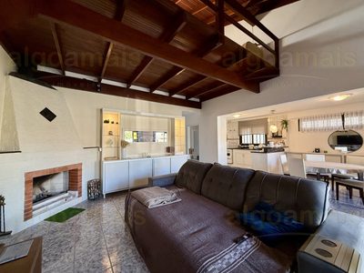 Casa, 3 quartos, 189 m² - Foto 2