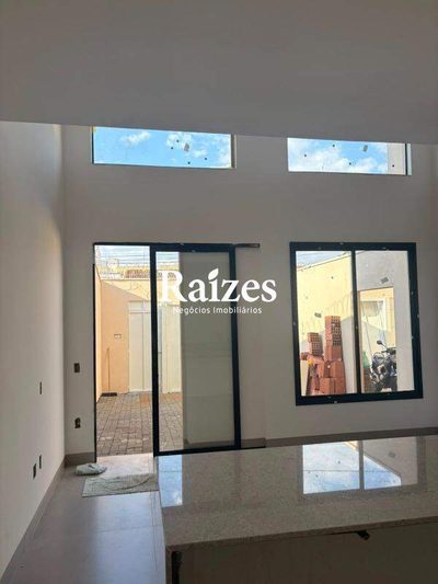 Casa, 3 quartos, 75 m² - Foto 2