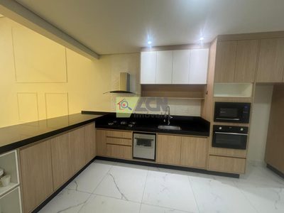 Casa, 3 quartos, 185 m² - Foto 2