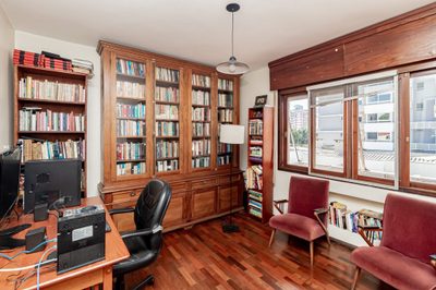 Casa, 4 quartos, 247 m² - Foto 2