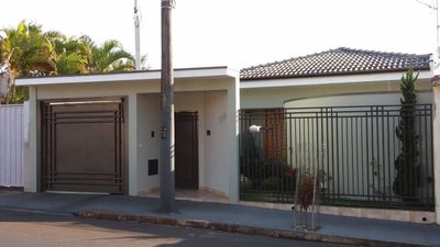 Casa, 4 quartos, 392 m² - Foto 1