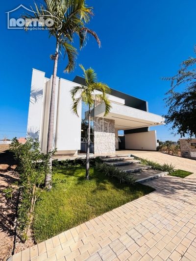 Casa, 4 quartos, 209 m² - Foto 1