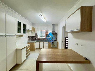 Sobrado, 4 quartos, 235 m² - Foto 5