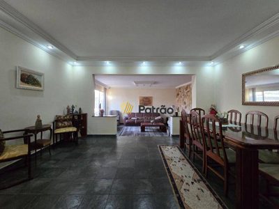 Casa, 3 quartos, 281 m² - Foto 1