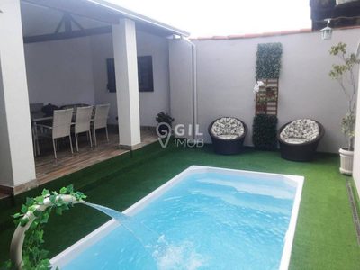 Casa, 3 quartos, 228 m² - Foto 2