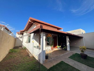 Casa, 4 quartos, 213 m² - Foto 2