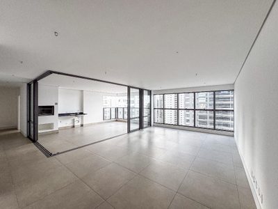 Apartamento, 3 quartos, 181 m² - Foto 2