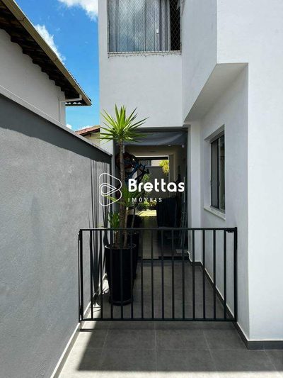 Casa, 3 quartos, 263 m² - Foto 3