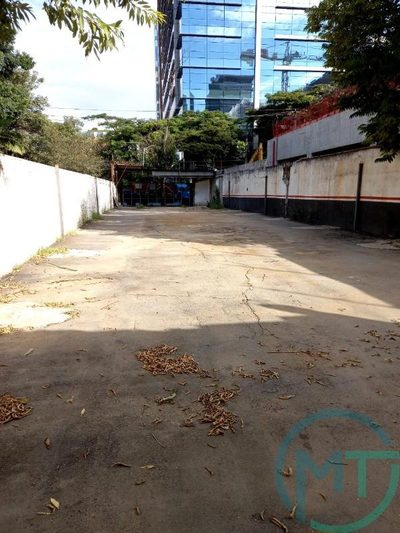 Loteamento e Condomínio, 425 m² - Foto 1