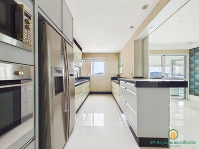 Apartamento, 3 quartos, 260 m² - Foto 2