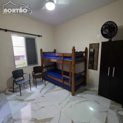 Casa, 1 quarto, 32 m² - Foto 2