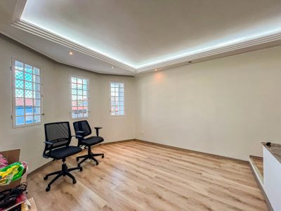 Sobrado, 3 quartos, 195 m² - Foto 1