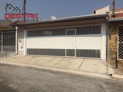 Casa, 3 quartos, 200 m² - Foto 1