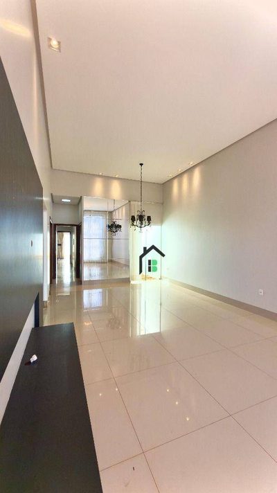 Casa, 3 quartos, 230 m² - Foto 2