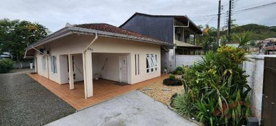 Casa, 3 quartos, 82 m² - Foto 1