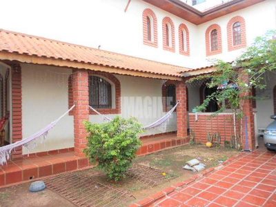 Sobrado, 4 quartos, 200 m² - Foto 1