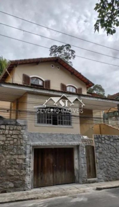 Casa, 9 quartos, 192 m² - Foto 1