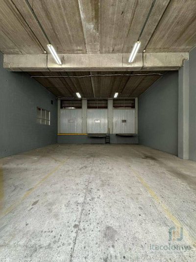 Depósito-Galpão, 1329 m² - Foto 3