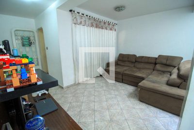 Casa, 3 quartos, 230 m² - Foto 2