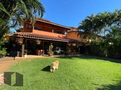 Casa, 4 quartos, 447 m² - Foto 1
