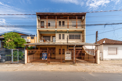 Casa, 4 quartos, 290 m² - Foto 1