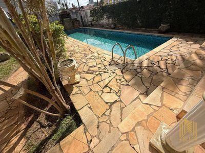 Casa, 4 quartos, 260 m² - Foto 2
