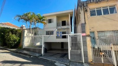 Sobrado, 3 quartos, 200 m² - Foto 1