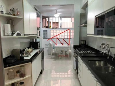 Apartamento, 3 quartos, 240 m² - Foto 1