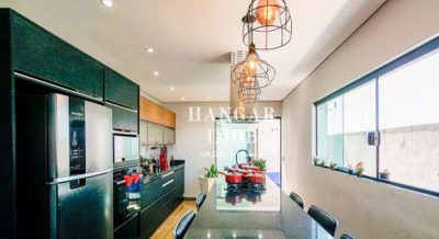 Casa, 4 quartos, 375 m² - Foto 1